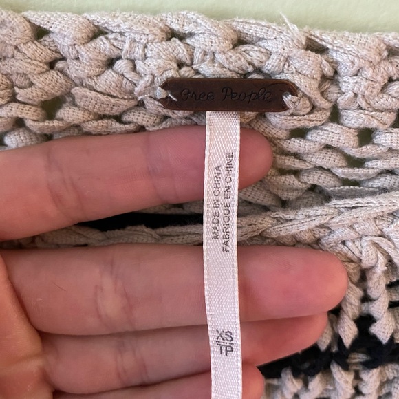 free people sweater (S) - Picture 2 of 3